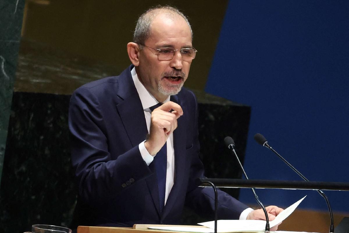 الصفدي أطلق أقوى التصريحات ضد التصعيد الاسرائيلي في غزة