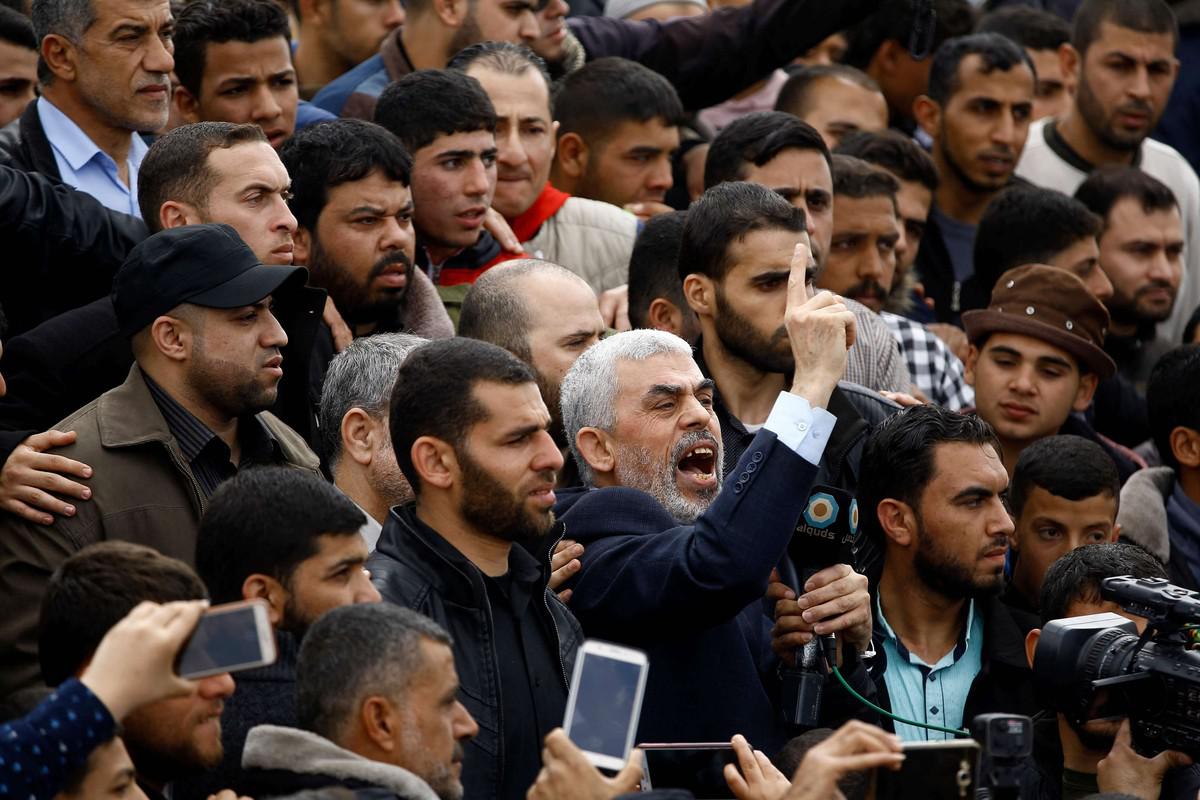 اسرائيل وضعت مكافأة لكشف مكان السنوار وزملائه