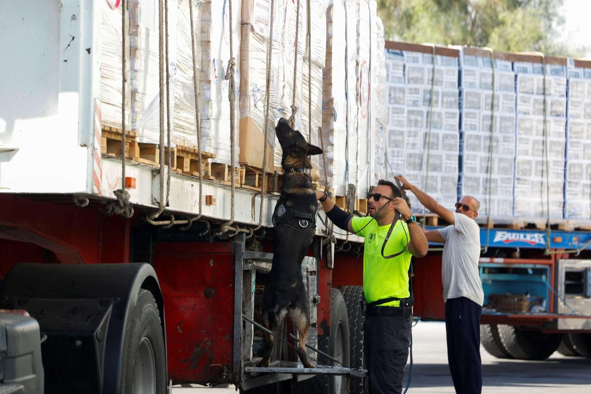 التفتيش في المعابر بات أكثر دقة بعد حرب غزة