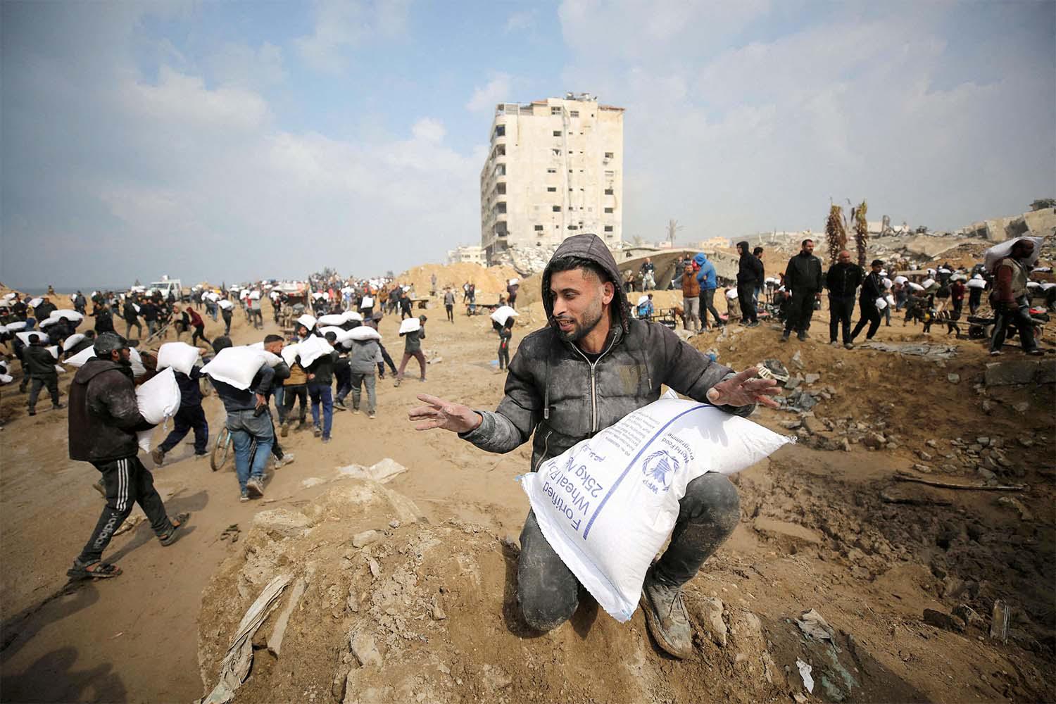 Aid agencies have struggled to distribute aid in Gaza