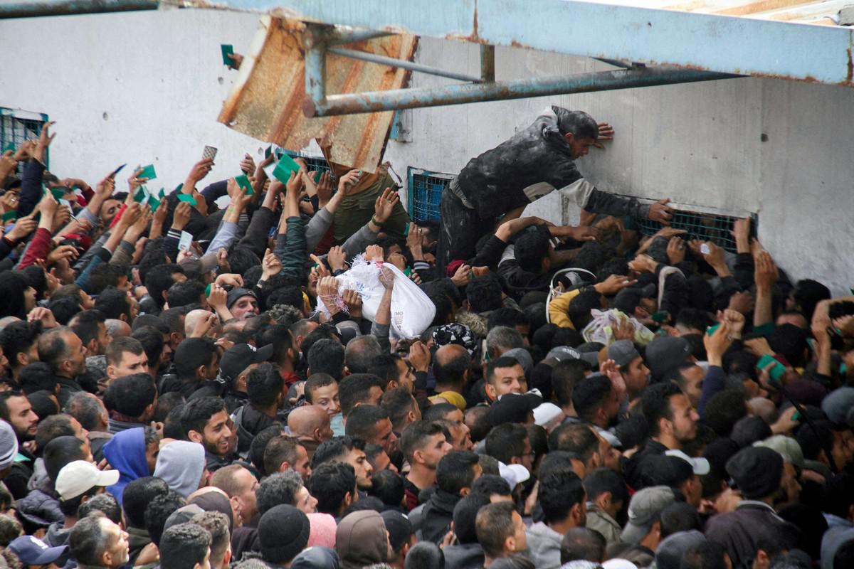 الفلسطينيون في مواجهة معركة من أجل البقاء 