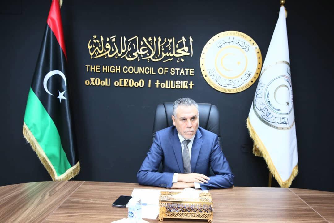 محمد تكالة دخل في سجال مع عقيلة صالح بسبب اقرار الموازنة العامة