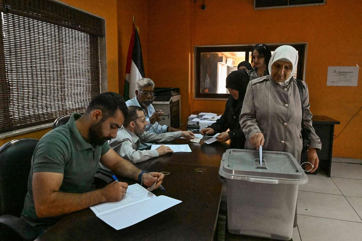 انتخابات محسومة مسبقا