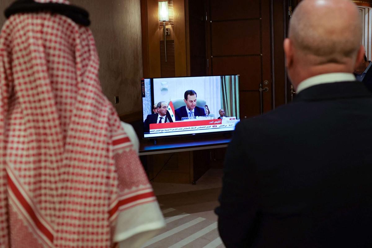 المسار الخليجي يعزز وضع الأسد خارجيا