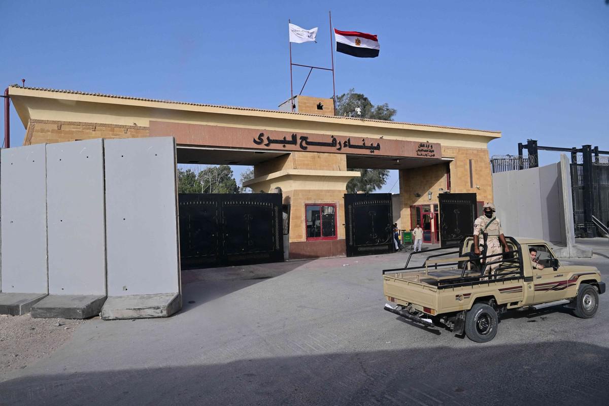 انسحاب اسرائيل من معبر رفح من أبرز شروط حماس ومطالب مصر