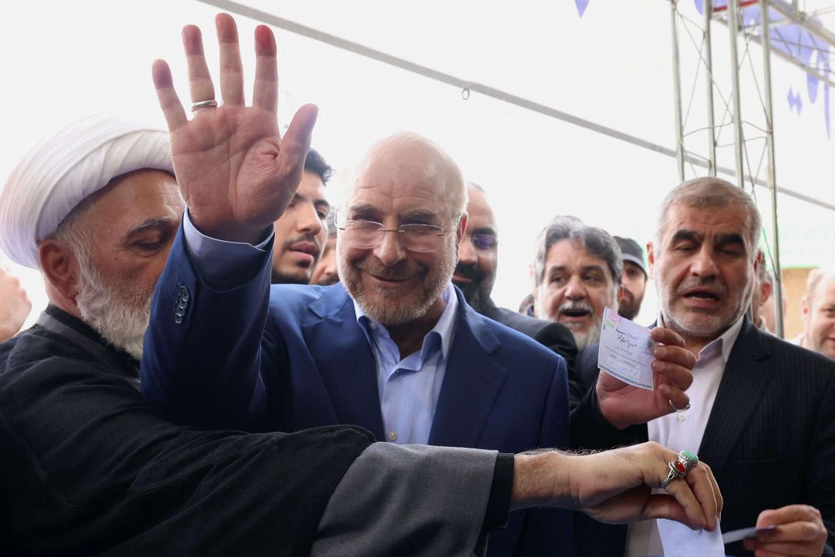 تدخل مسؤولين ايرانيين في شؤون لبنان بات يخلق حساسية بسبب تداعياته على أمن البلد