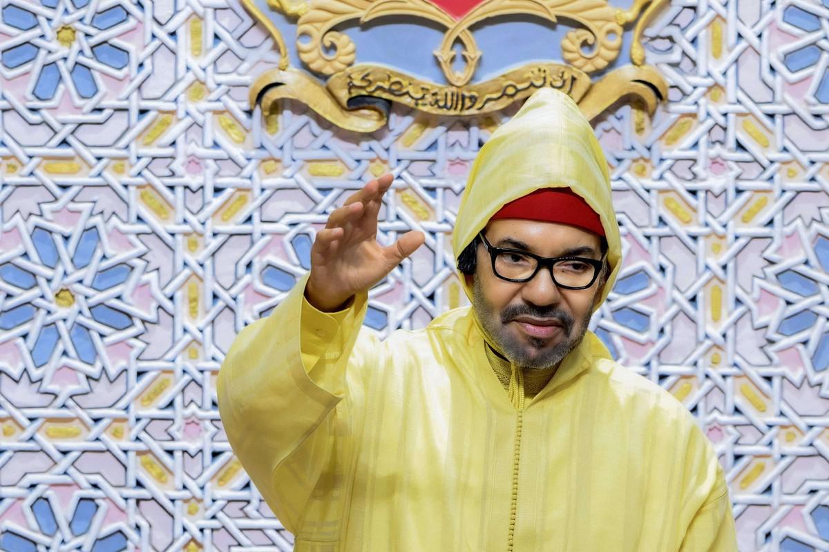 العاهل المغربي يشيد بتضافر جهود المواطنين لترسيخ الوحدة الترابية للمملكة 