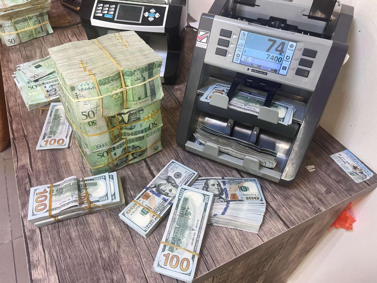 سيتم سحب العملة القديمة من التداول بشكل تدريجي