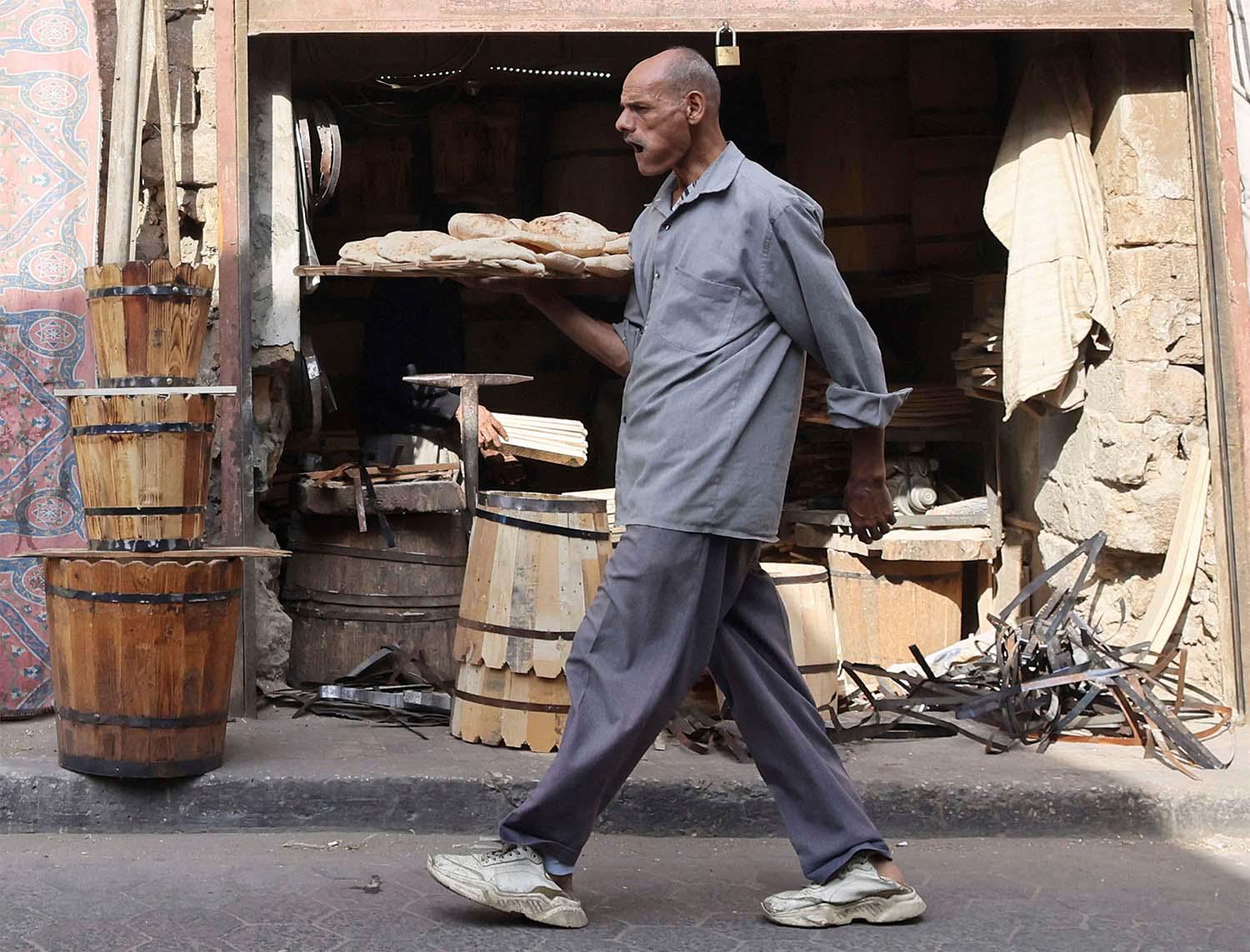 Food prices dropped by 2.8% on the month compared with 1.1% in October 