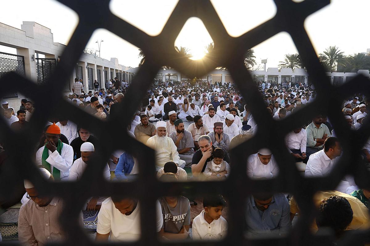 الدستور القطري يحظر أي تمييز يقوم على الجنس والأصل واللغة او الديانة