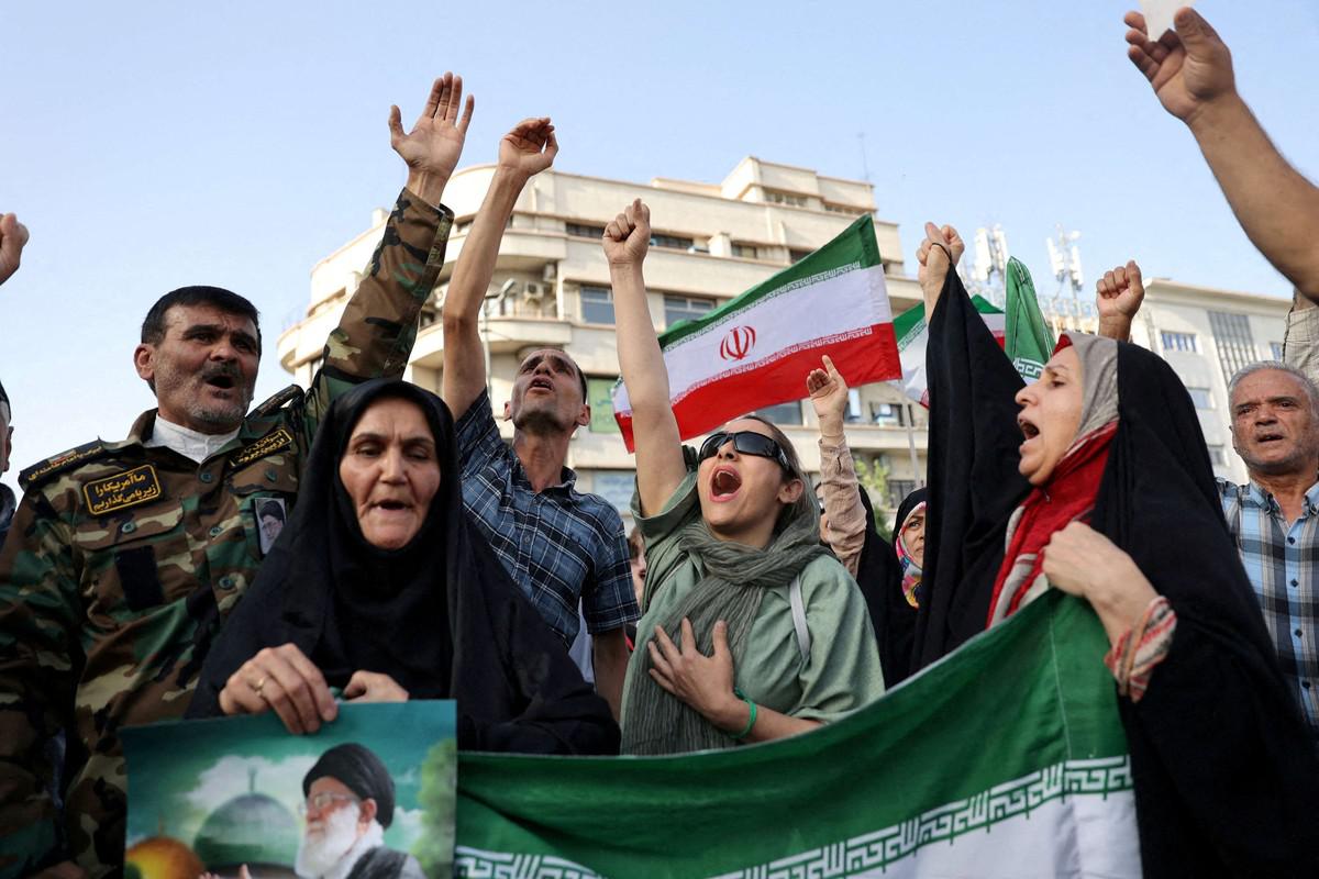 ما يهم ايران هو أن يبقى جمهورها مستظلا بأكاذيبها
