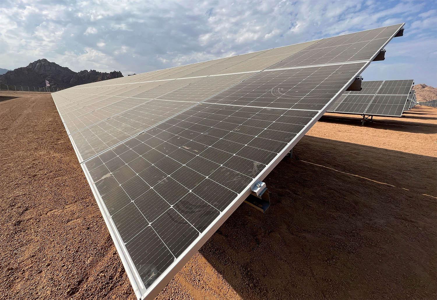 The facility will have the capacity to produce 2 gigawatts of solar cells and 2 gigawatts of solar panels
