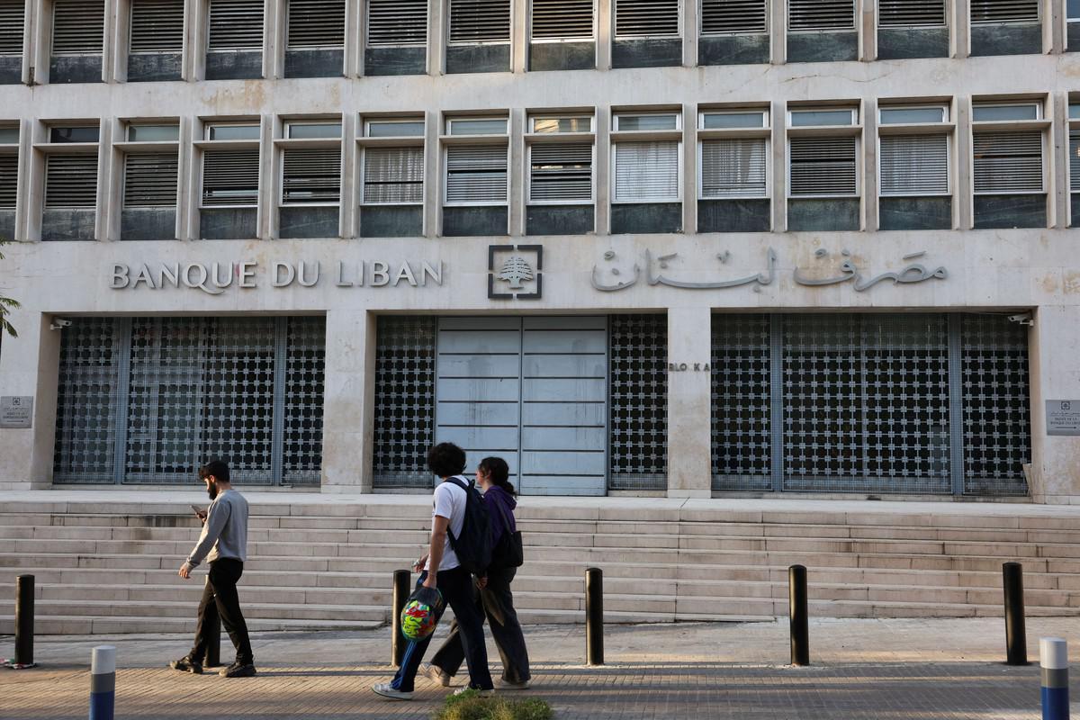 أزمة الودائع المصرفية من أعمق التحديات الاقتصادية في لبنان