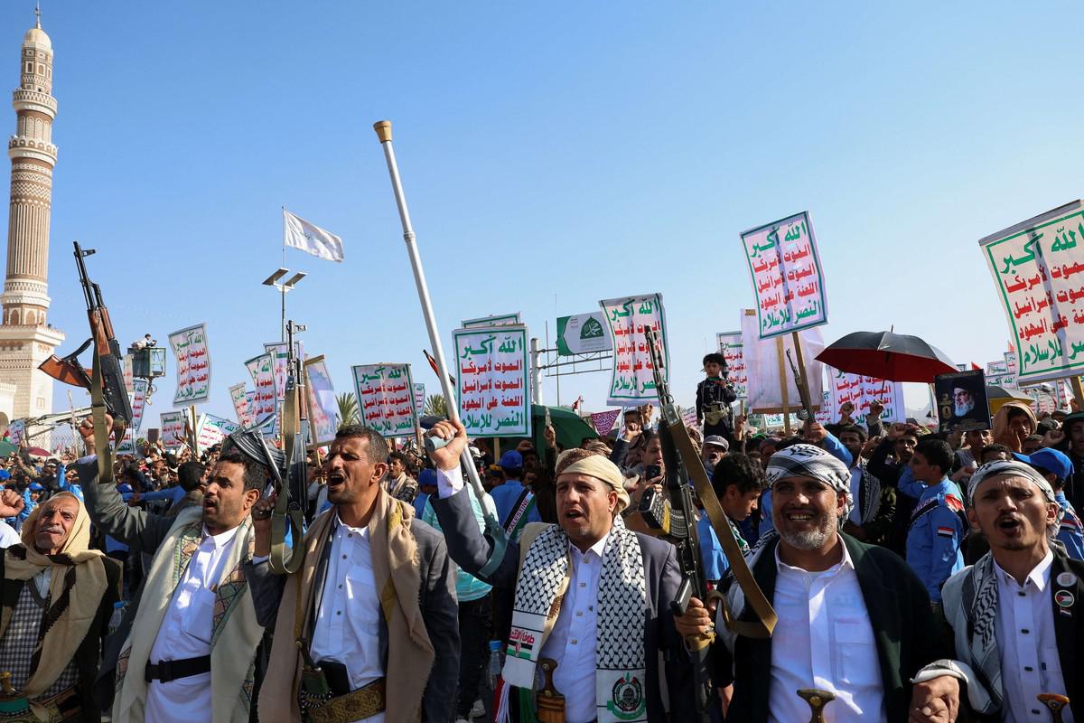 الحوثيون يستخدمون الموظفين الأمميين ورقة ضغط