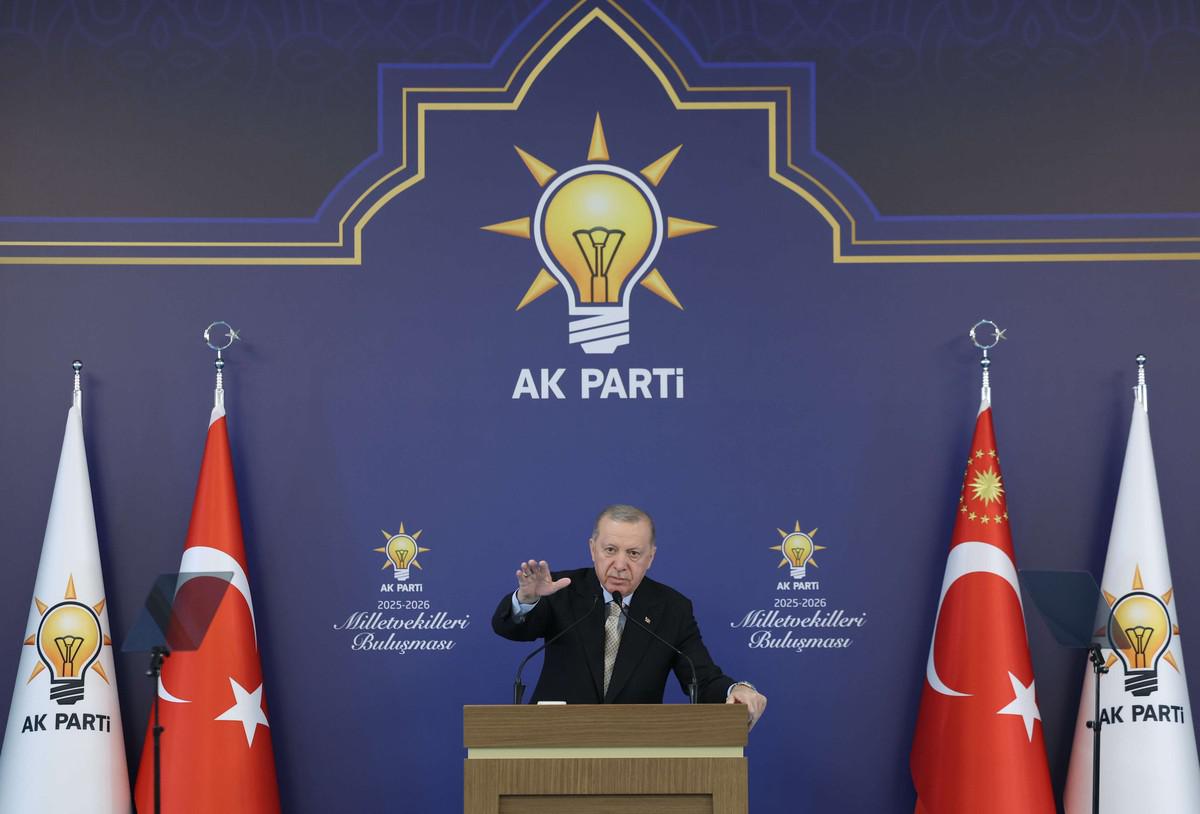 أردوغان يواصل الضغط على دمشق وقسد