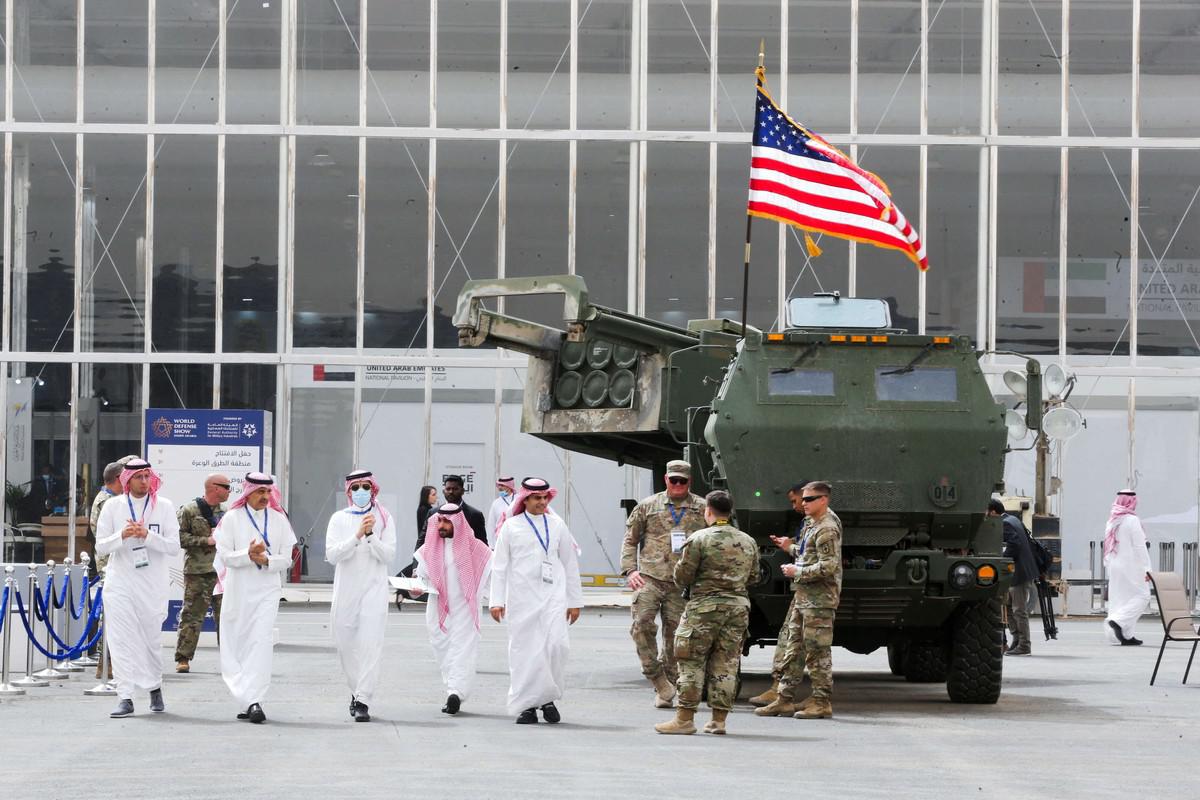 التعاون العسكري بين الرياض وواشنطن يتعزز في عهد ترامب