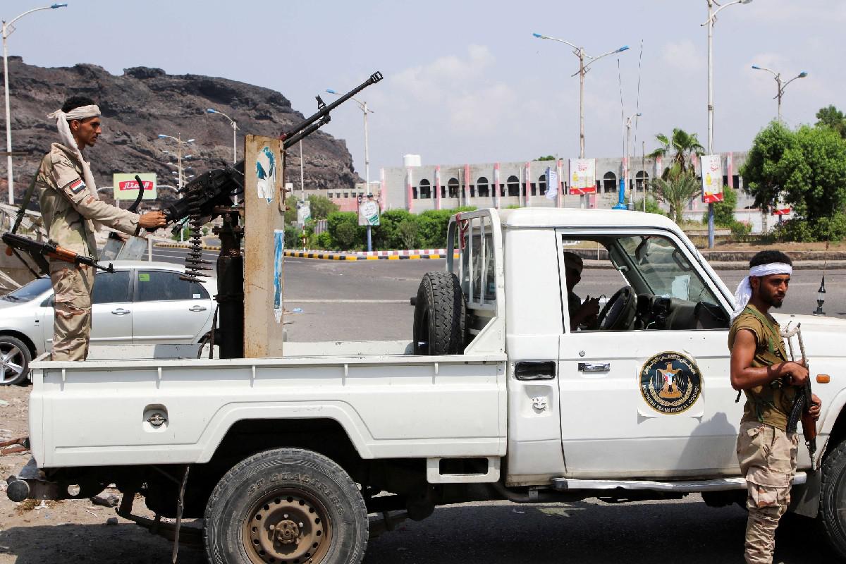الانتقالي الجنوبي يسعى إلى إظهار نفسه كقوة قادرة على إدارة الجنوب