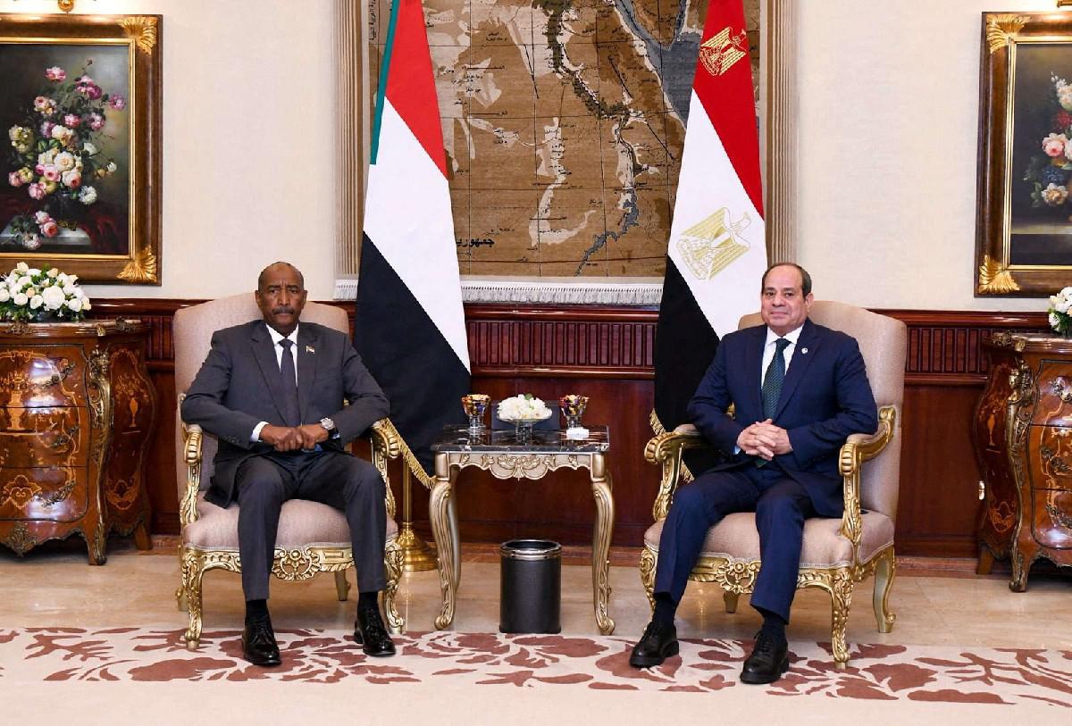 مصر تتوجس من تداعيات اختراق الاخوان للجيش السوداني بقيادة البرهان
