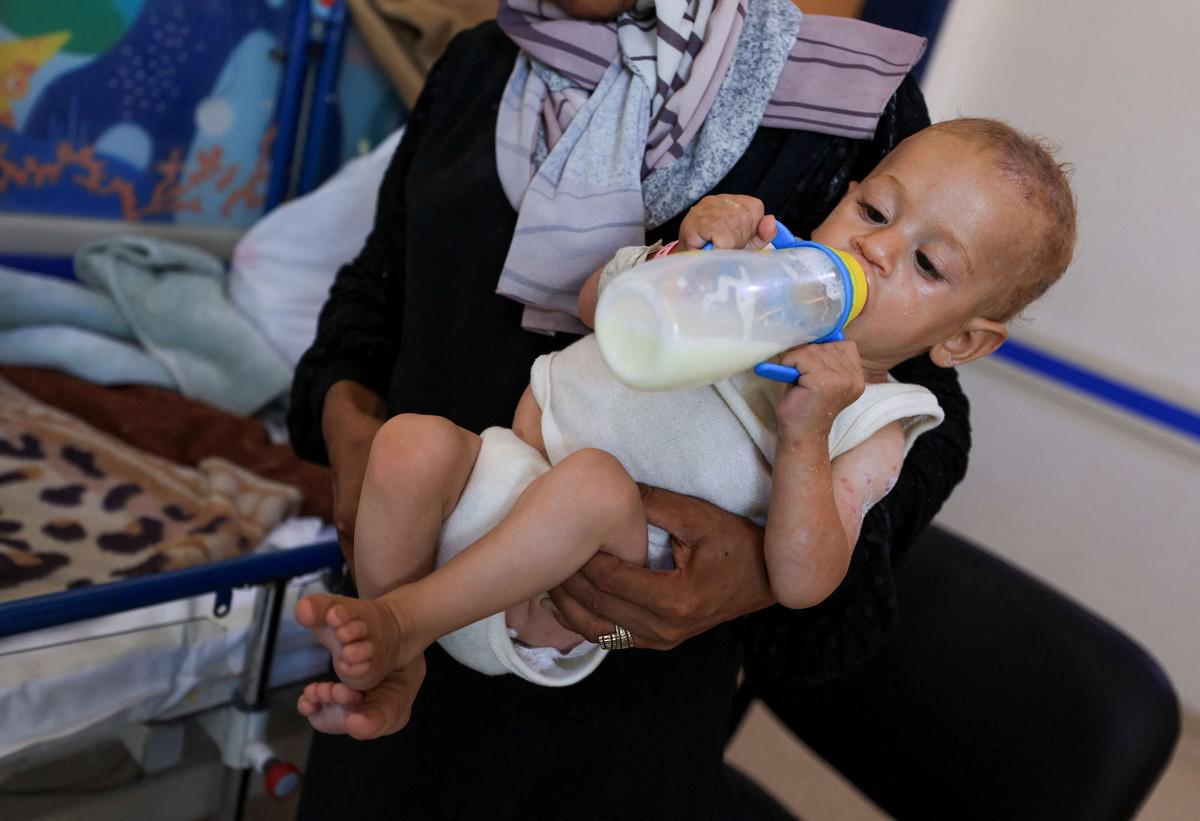 لم تُسجل أي حالات مرضية مرتبطة بحليب الأطفال حتى الآن