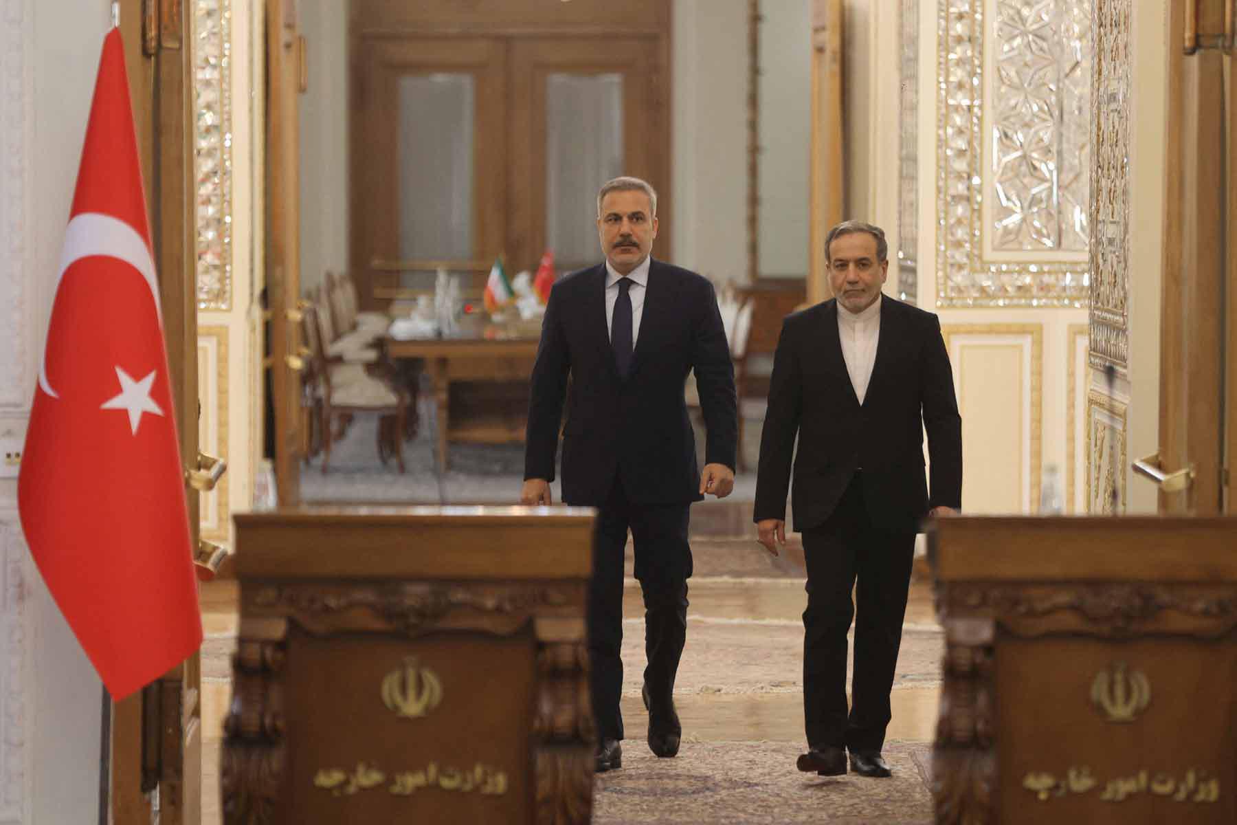 In contact with Iran and US to de-escalate tensions