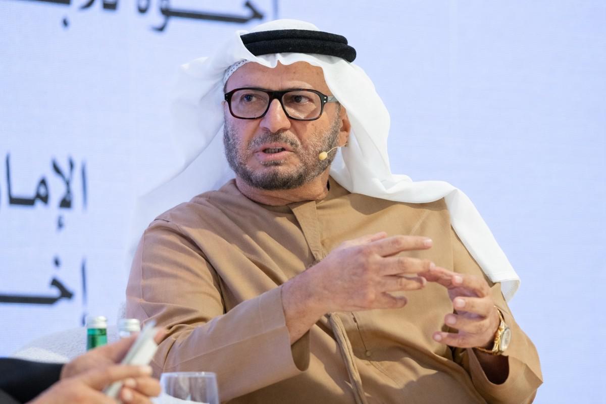 قرقاش يشدد على أن البرنامج الصاروخي الإيراني بات عنواناً دائماً لعدم الاستقرار