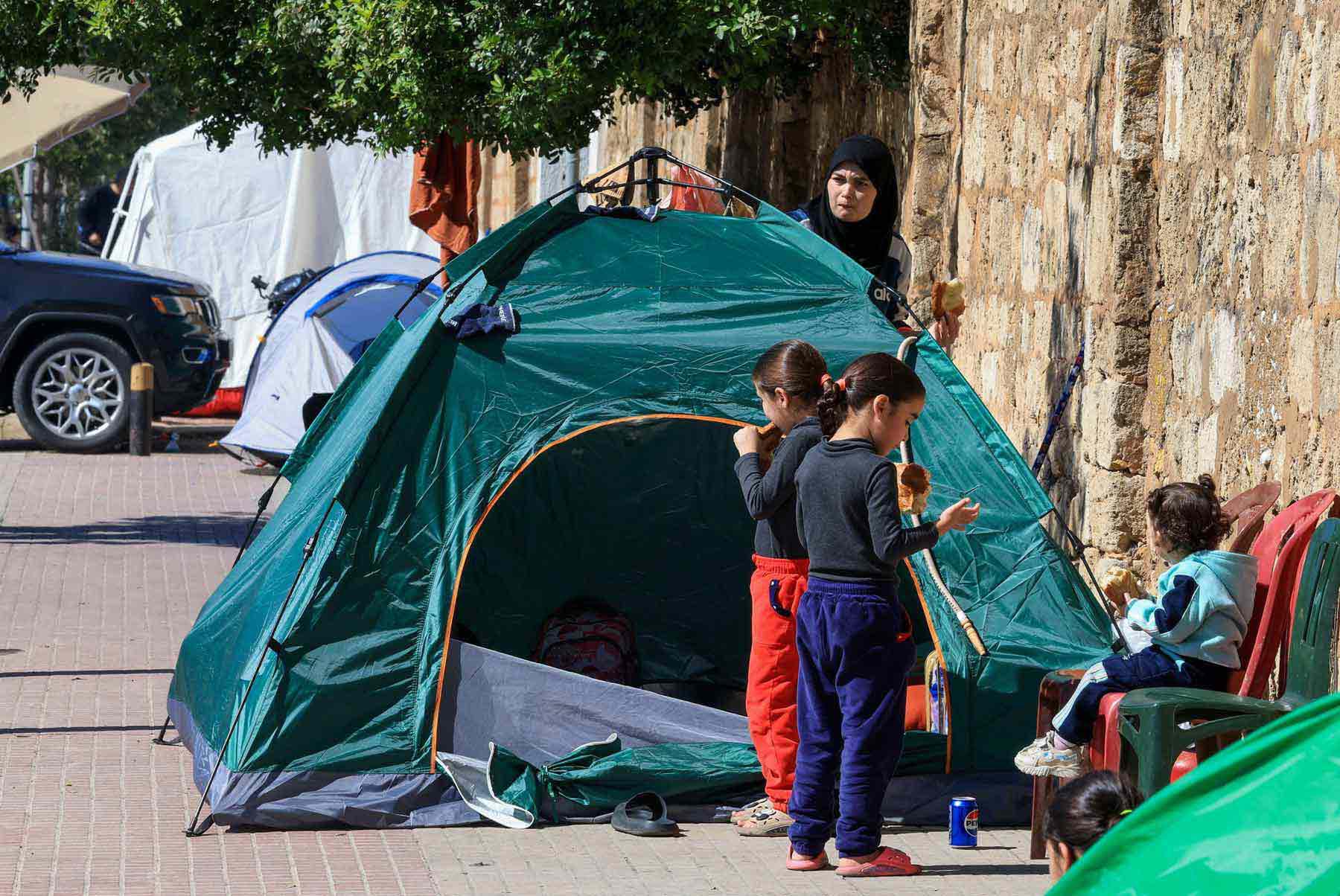 Children among 700,000 forced from homes