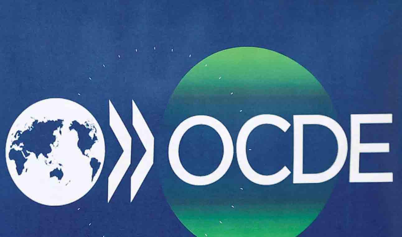 The OECD forecasts global GDP growth at 2.9% in 2026, 3.0% in 2027