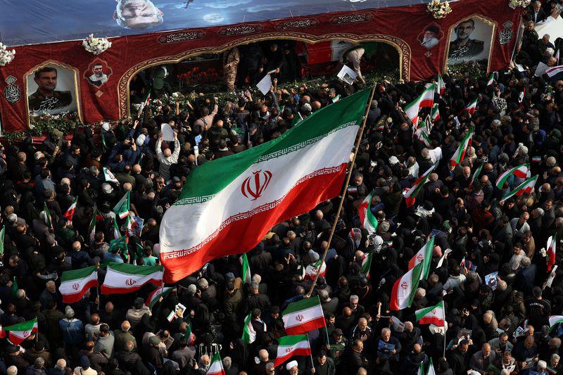 إيران تتحدث من موقع "المنتصر"
