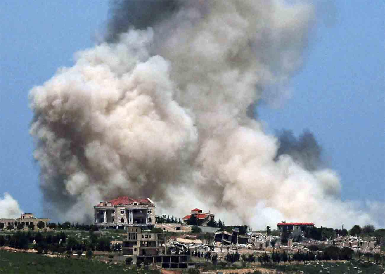 Israel keeps pounding southern Lebanon despite the ceasefire agreement